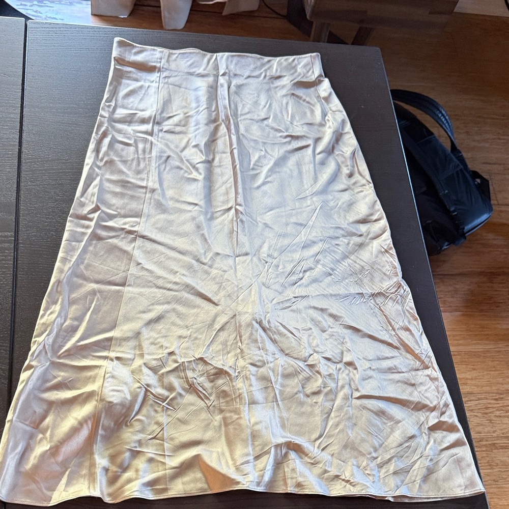 Quince silk Elegant Cream Skirt